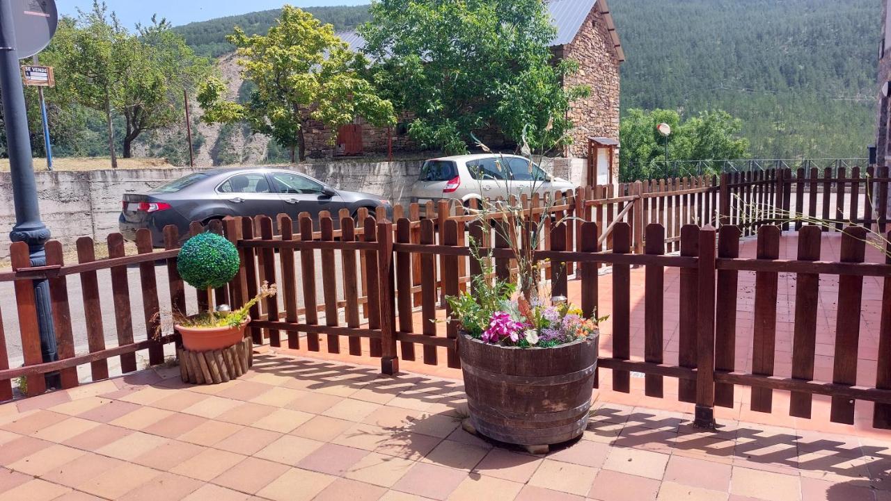 Apartamentos Castiello De Jaca 3000 Extérieur photo