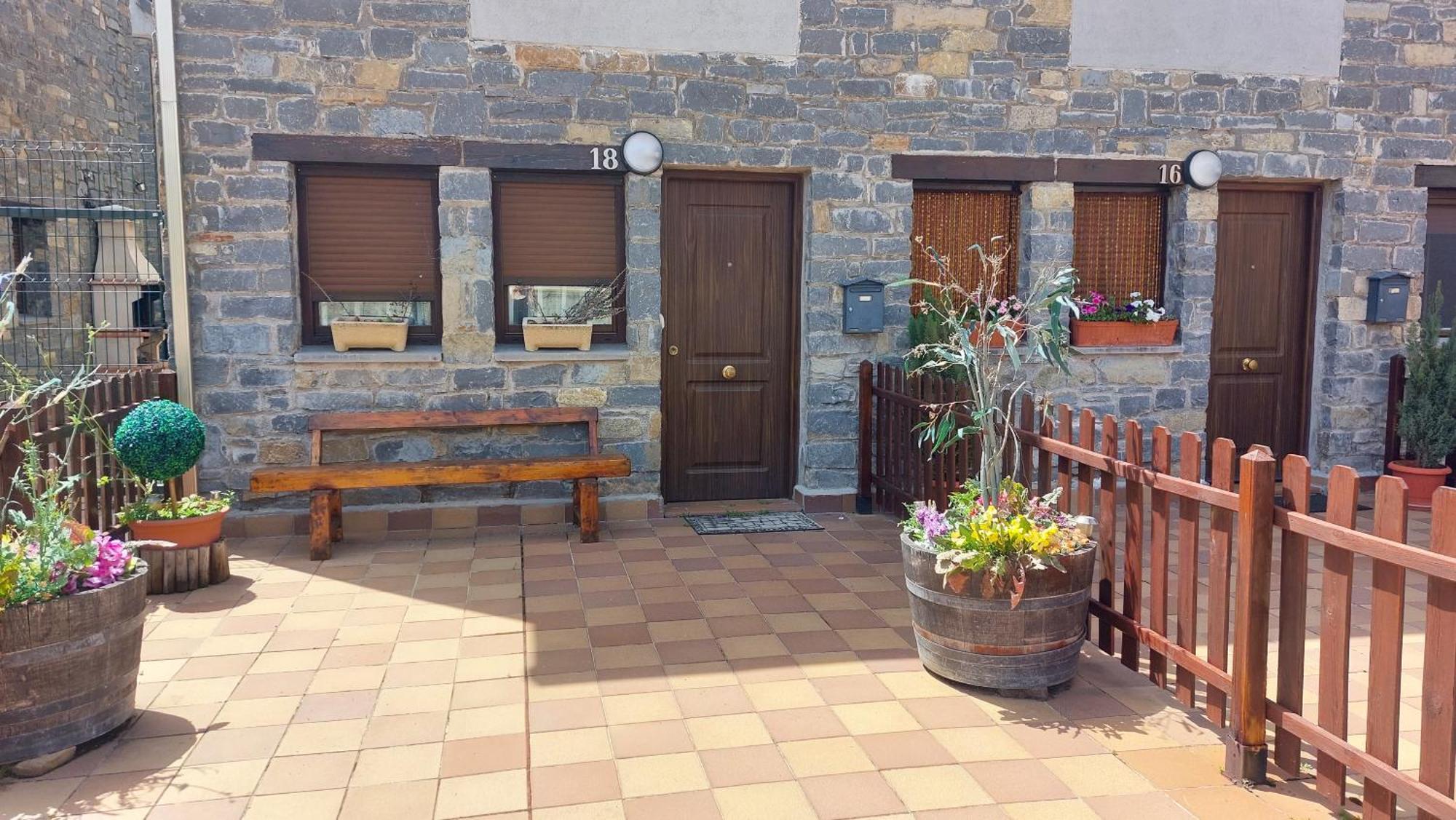 Apartamentos Castiello De Jaca 3000 Extérieur photo